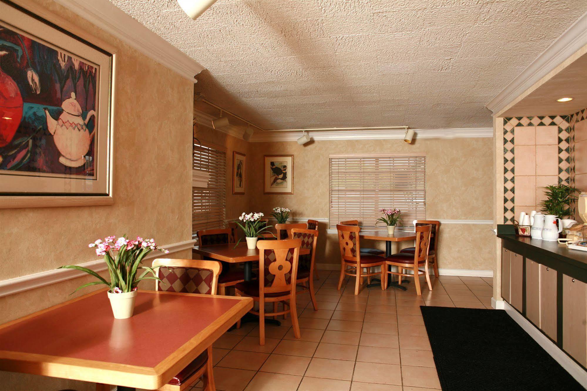 Magnuson Hotel Little Rock South Restaurant foto